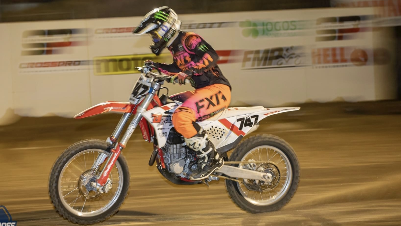 Supercross Paris: 13.º lugar final para Hugo Basaúla no maior SX da Europa