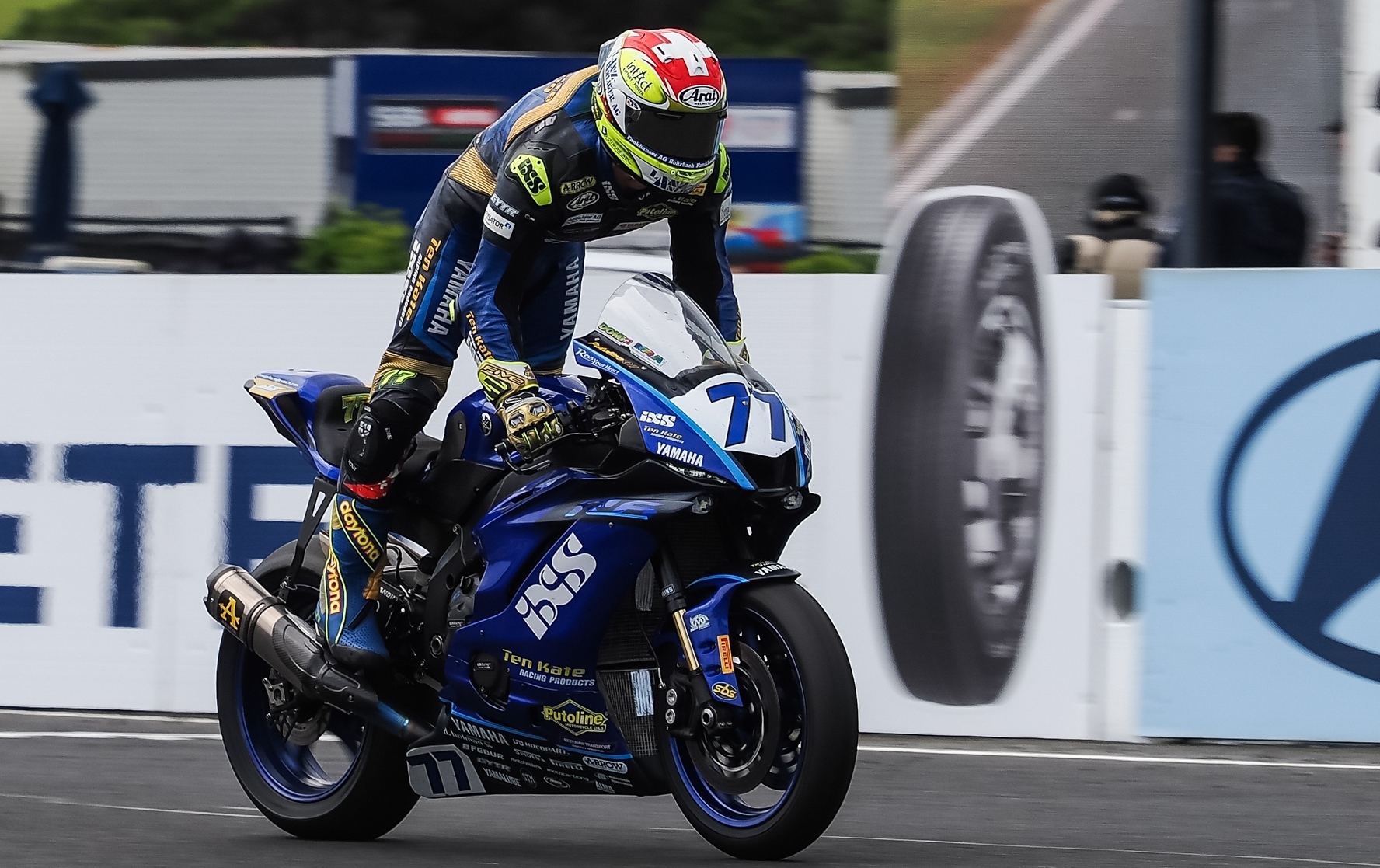 WSSP, Austrália: Aegerter ‘à Campeão’ na despedida das Supersport