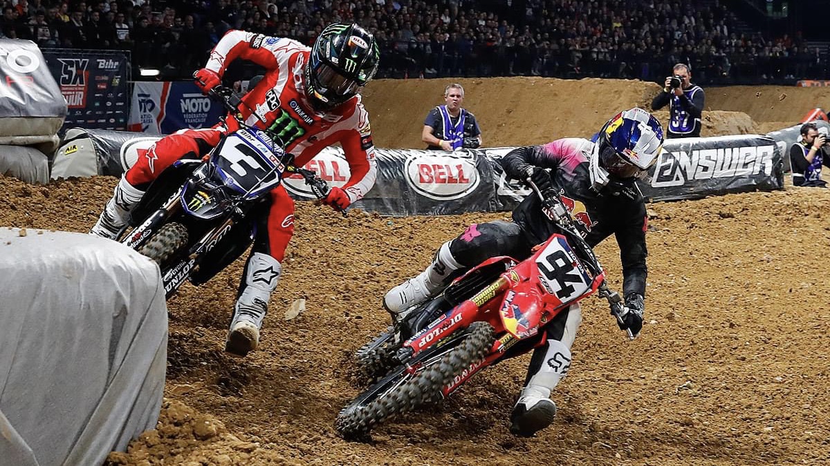 Supercross Paris, 1.º dia, Final: Tomac vence corrida emocionante, Basaúla 14.º