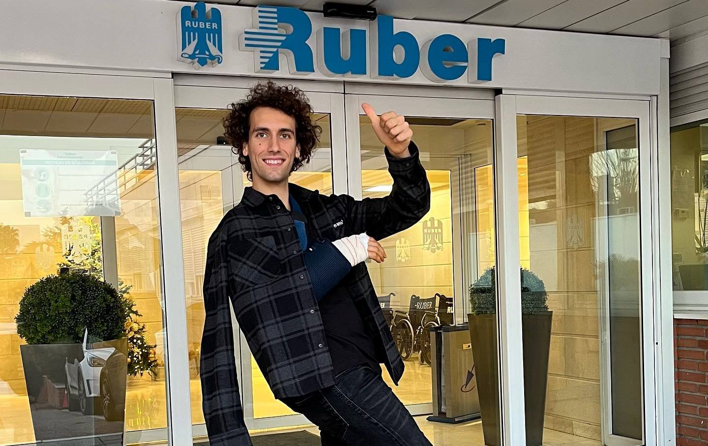 MotoGP: Alex Rins operado com sucesso ao braço direito