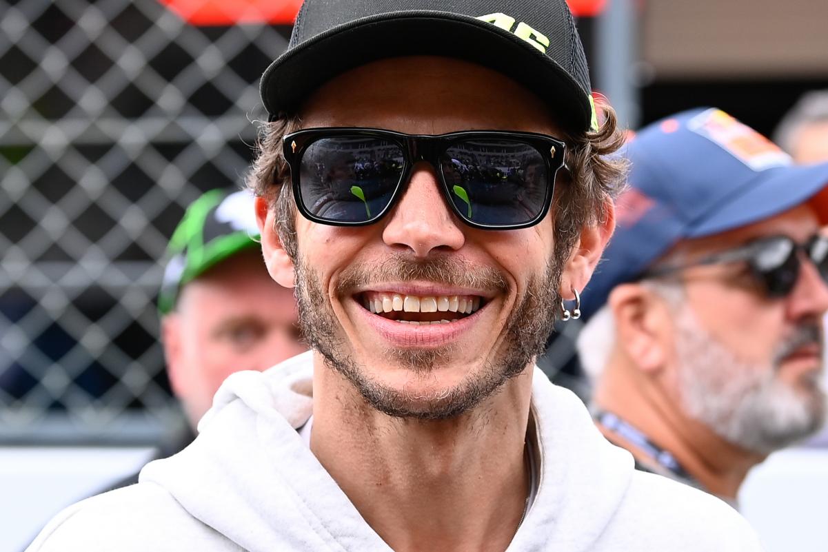 MotoGP: Valentino Rossi lança alerta para a Yamaha