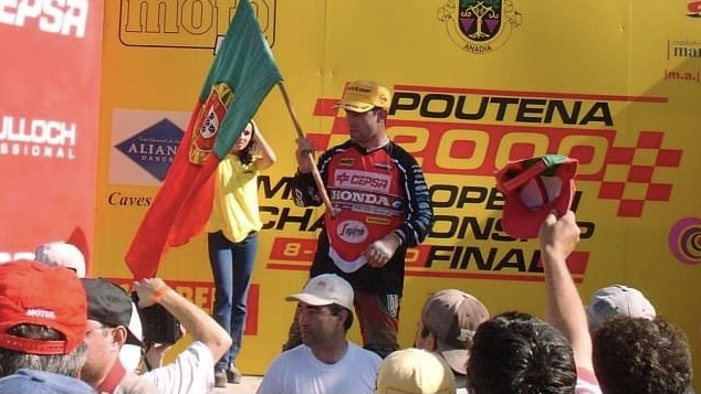 Vídeo Paulo Gonçalves: O dia em que o ”Speedy” ficou sem pele nas mãos para ganhar uma corrida