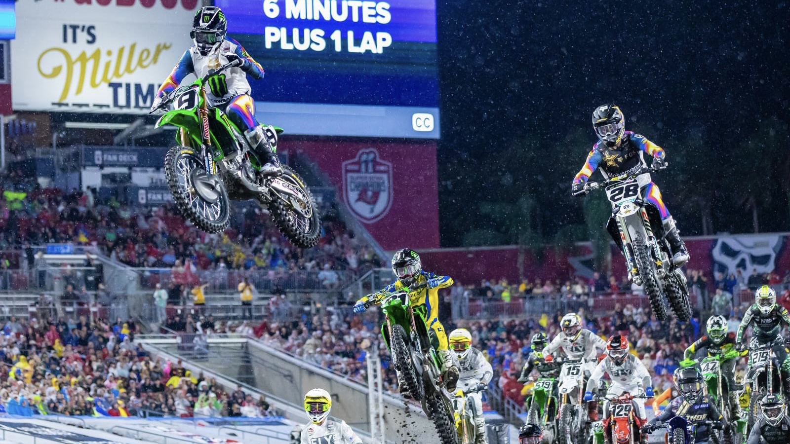 Vídeo AMA Supercross 450: O resumo de Oakland