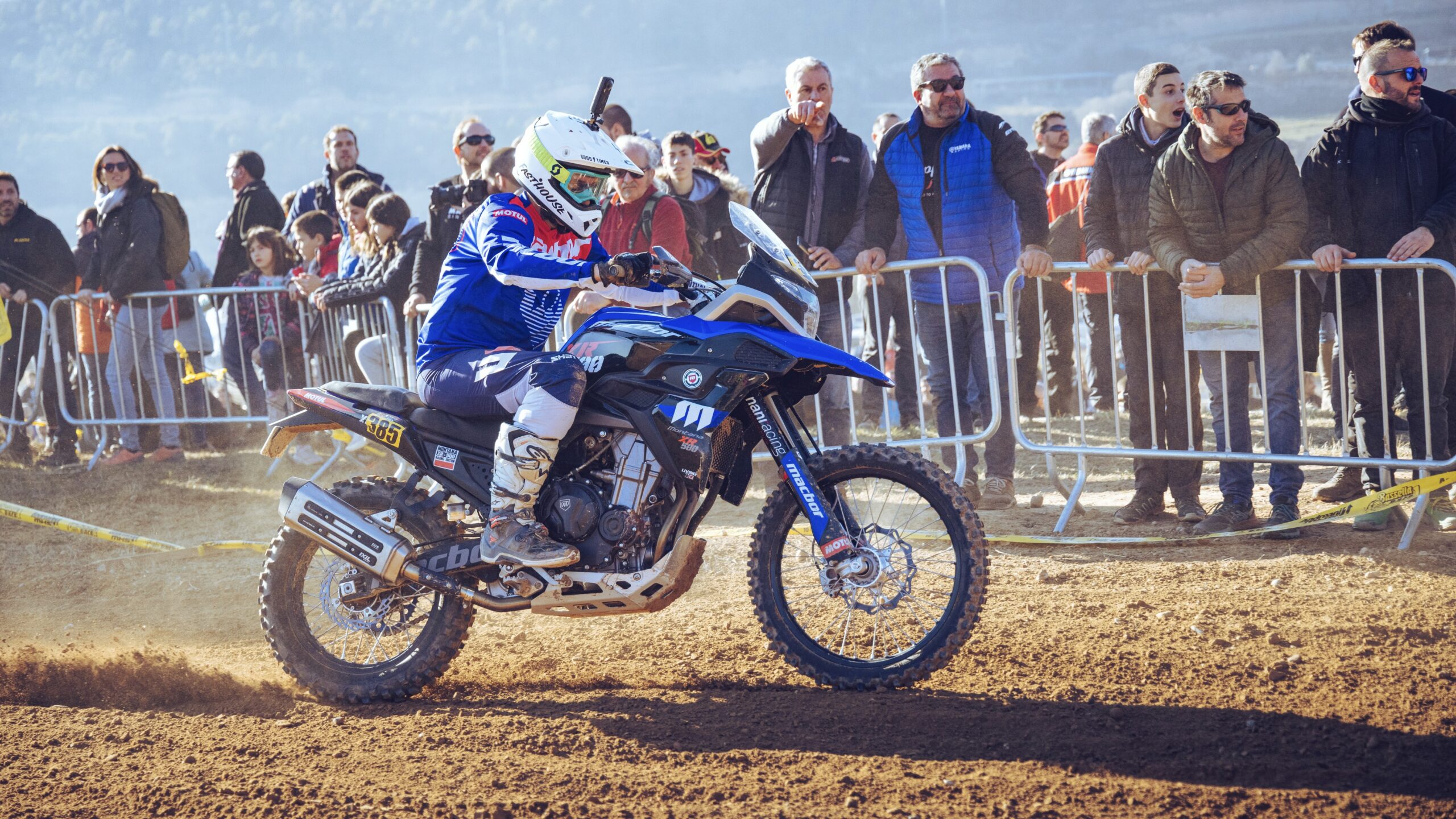 Enduro, Bassella Race: Gerard Farrés mostra todo o potencial da Macbor Montana XR5 500