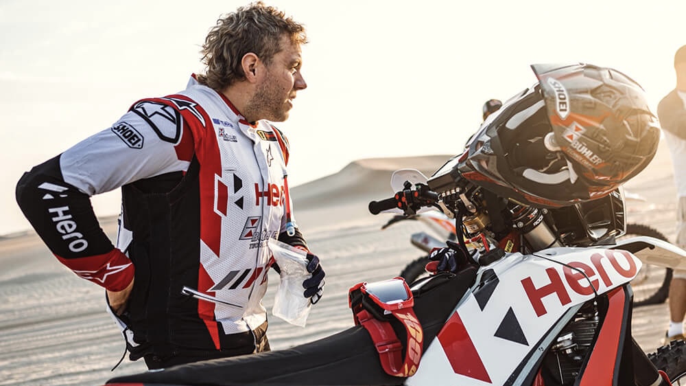 Sebastian Bühler, Abu Dhabi Desert Challenge, Etapa 1: ”É triste, mas a competição é assim”