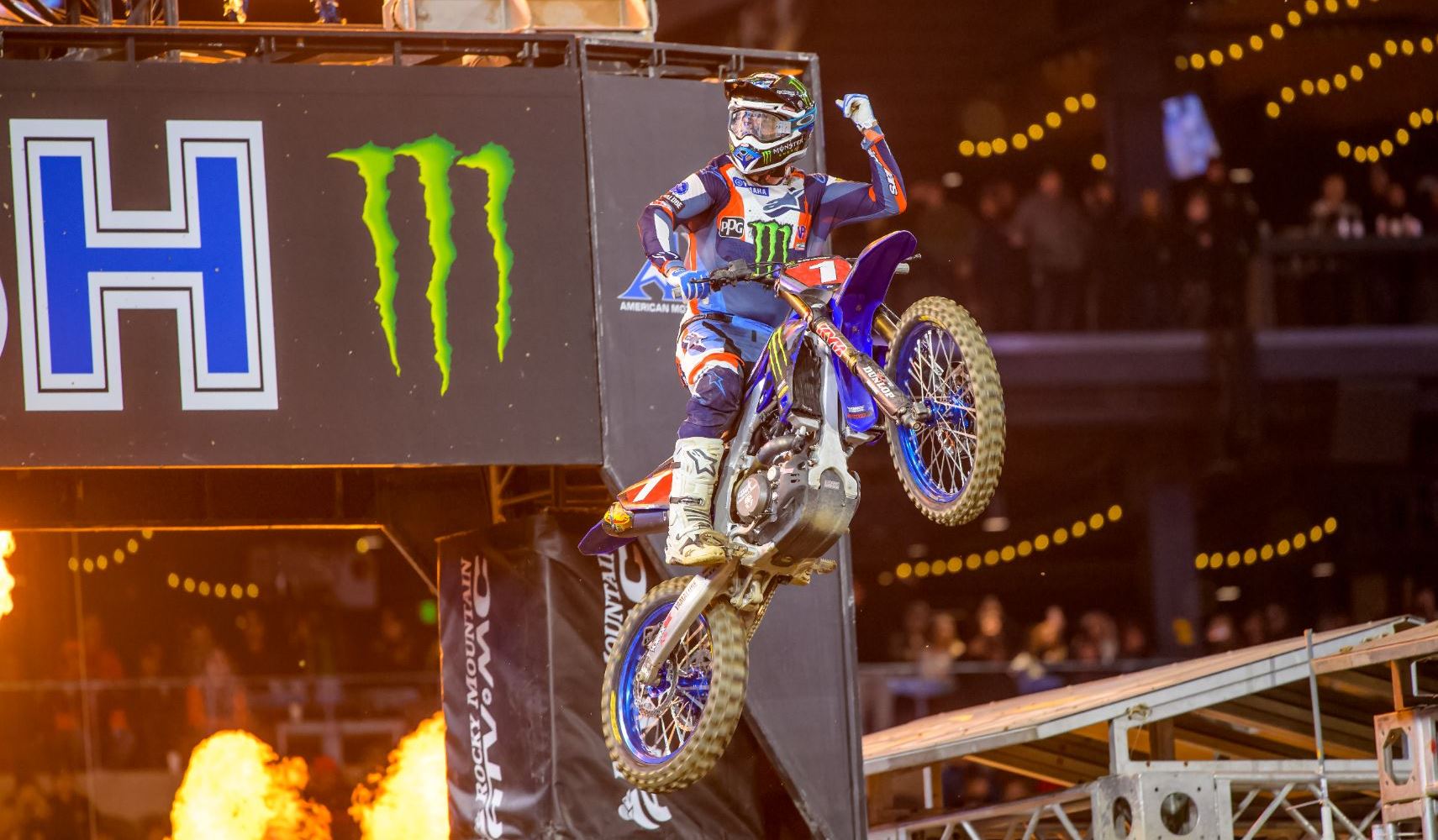 SX EUA: Nova vitória de Eli Tomac em Houston