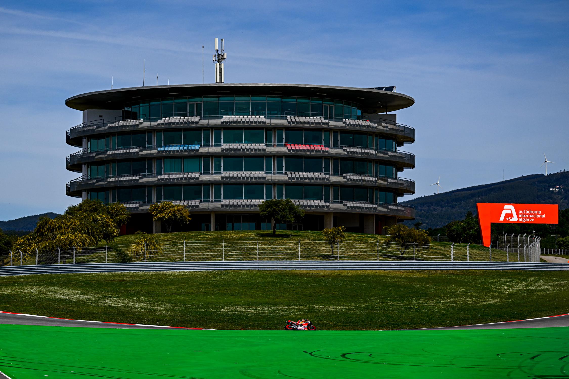 MotoGP, Problema técnico interrompe segunda sessão de treinos