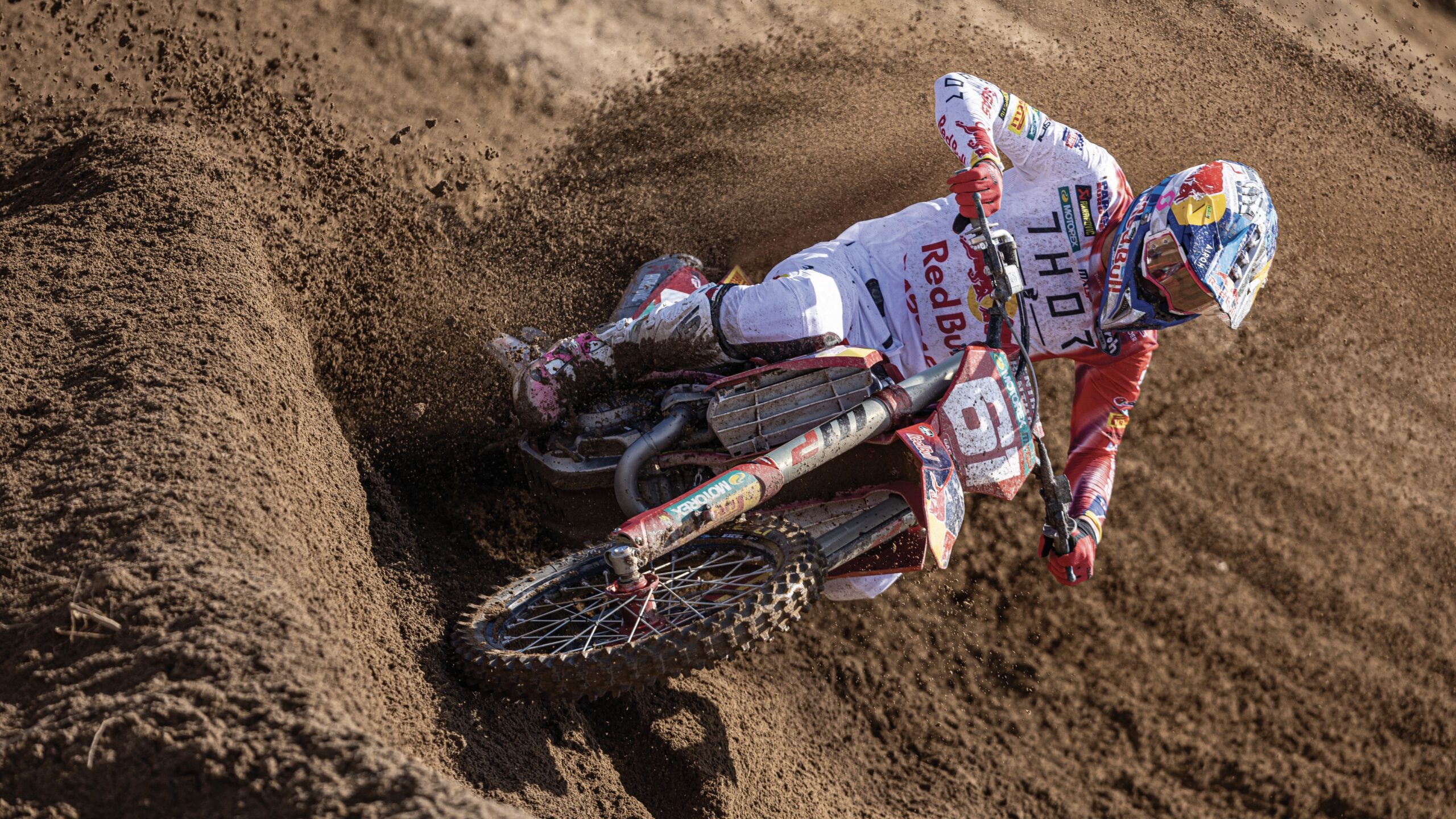 MXGP, Sardenha, 1.ª manga: Prado segura Herlings de início ao fim