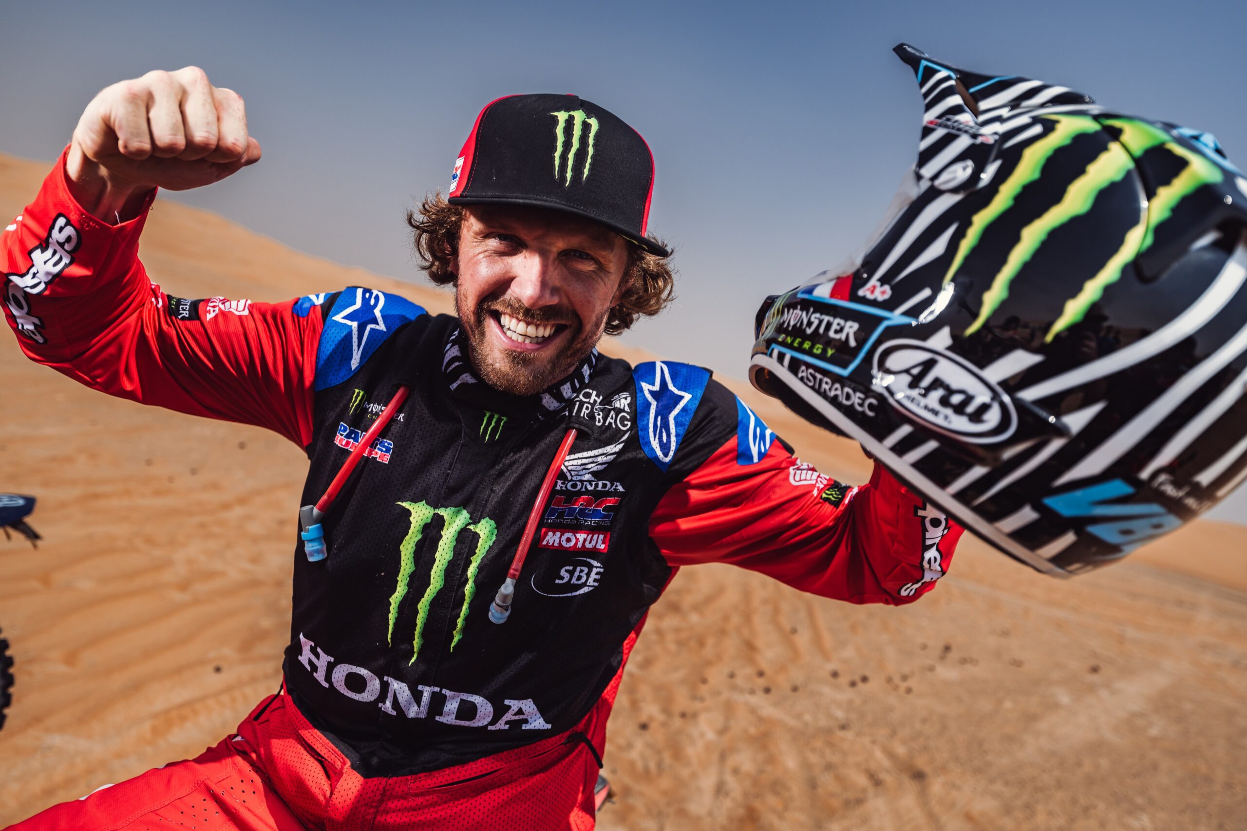 Abu Dhabi Desert Challenge, Etapa 4: Adrien Van Beveren leva o ouro para casa