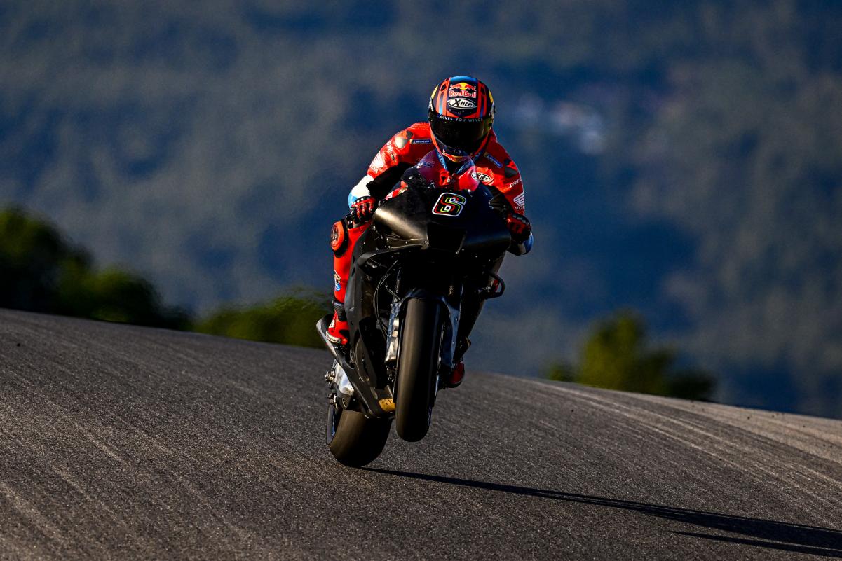 MotoGP, Stefan Bradl: “É brutal a quantidade de informações que temos de gerir numa corrida”