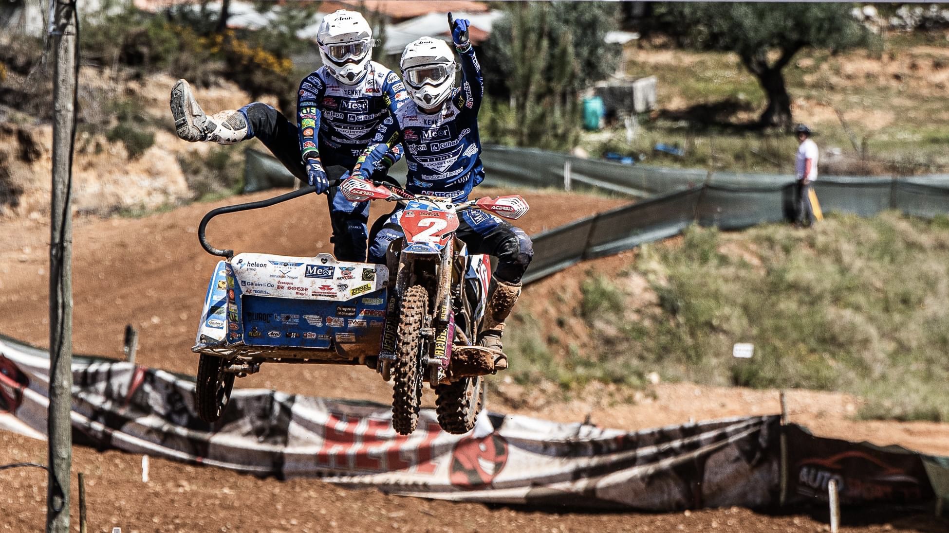 Mundial Sidecarcross, Alqueidão: Domínio absoluto de Vanluchene/Musset