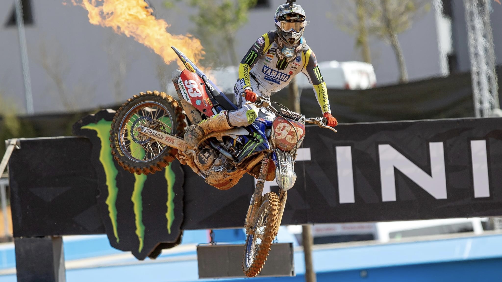 MX2, Águeda, 1.ª manga: Geerts bate Adamo, Marques sofre forte queda