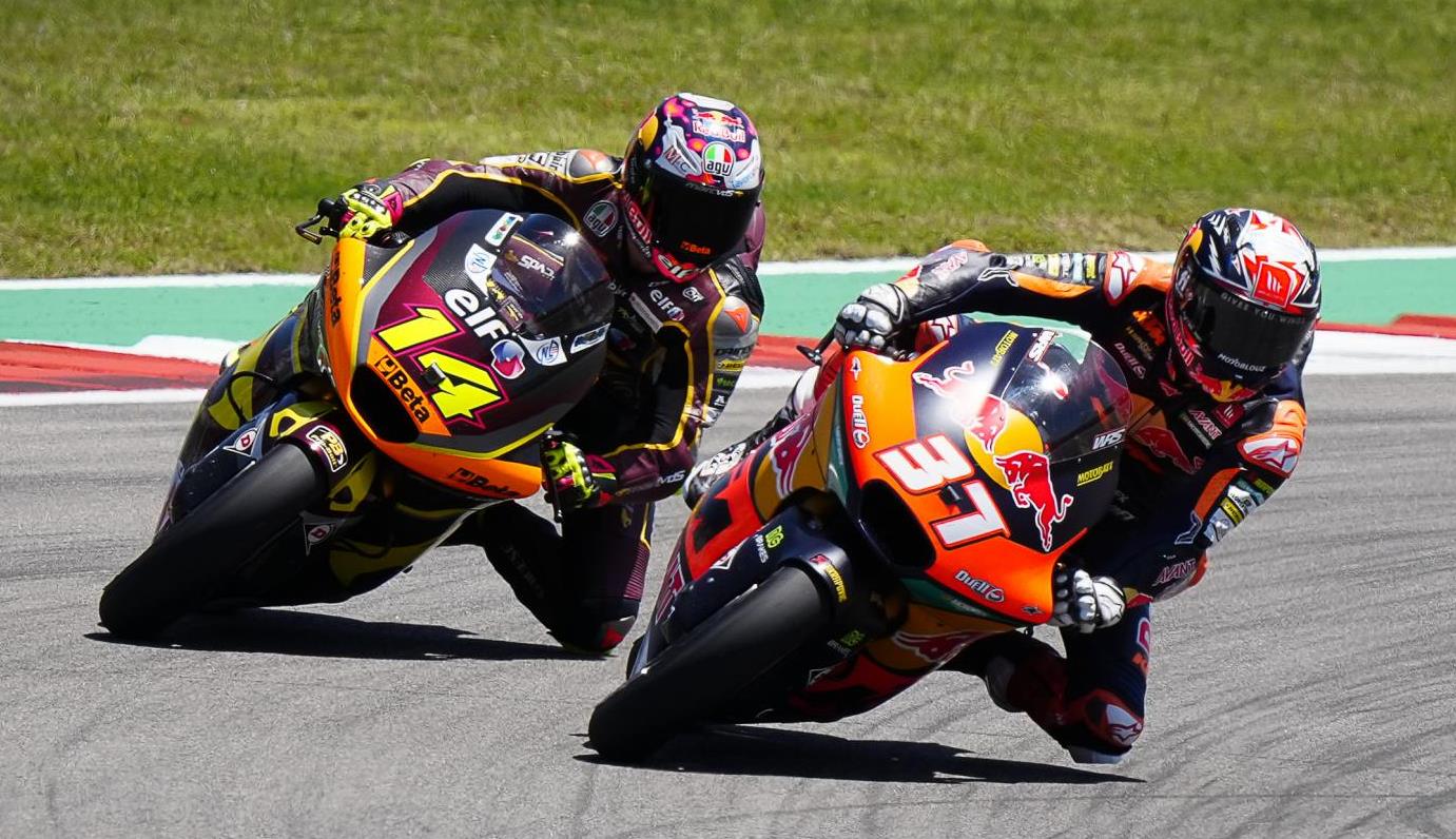 Moto2: Acosta vence, mas Arbolino avisa: “Isto não acaba aqui”