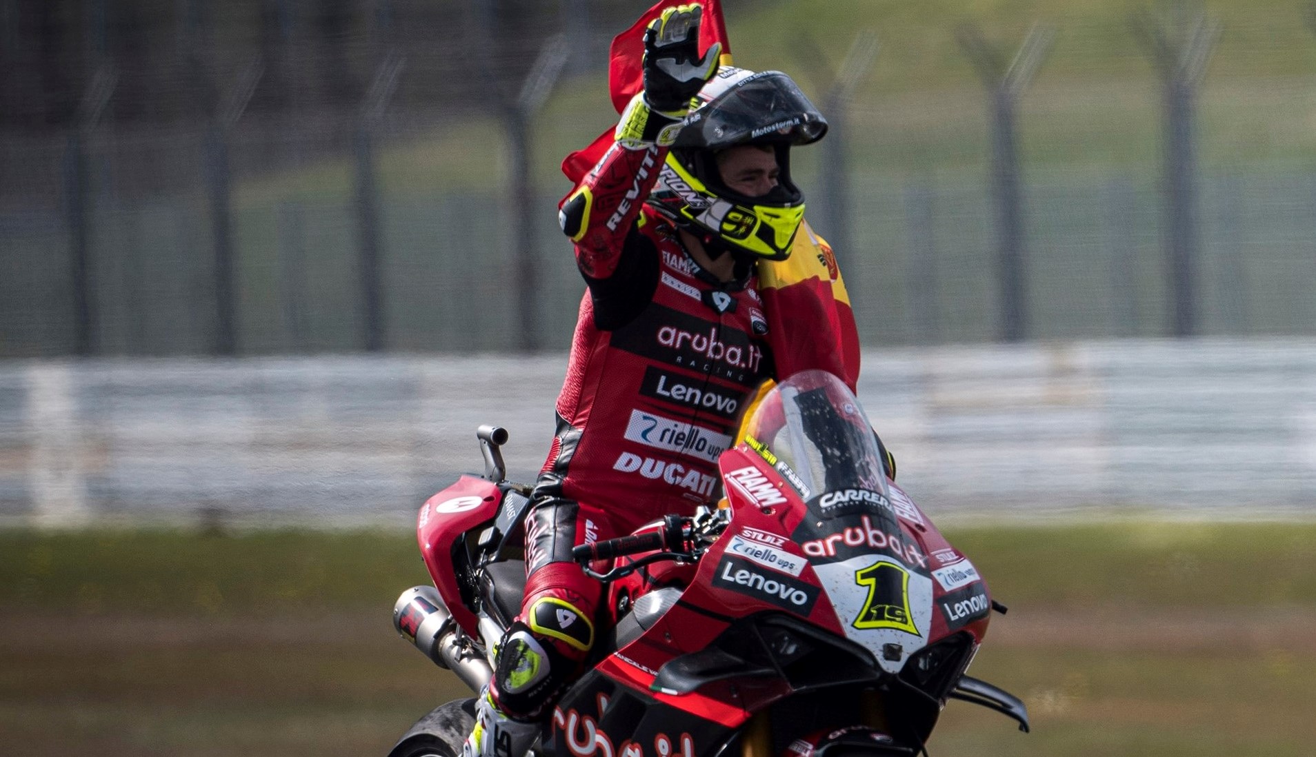 WSBK, Assen, Corrida 2: Hat-trick de Alvaro Bautista na Holanda