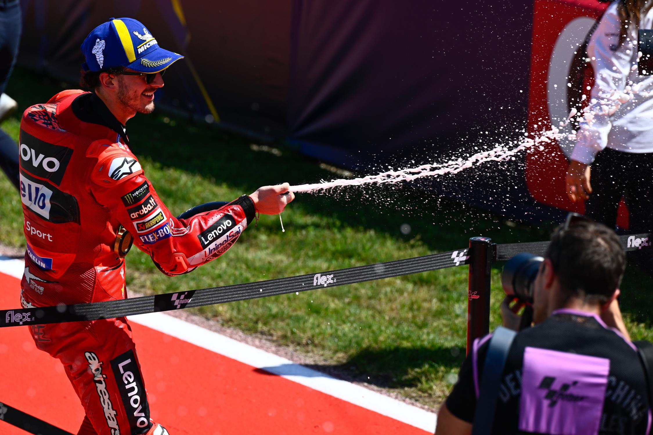 MotoGP, Francesco Bagnaia, 1.º: “Trabalhámos de forma perfeita”