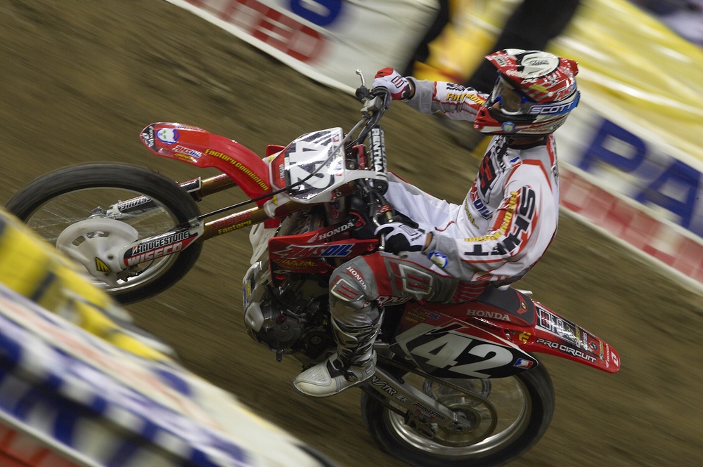 Vídeo: Faz hoje 18 anos que Joaquim Rodrigues subiu ao pódio no AMA Supercross!