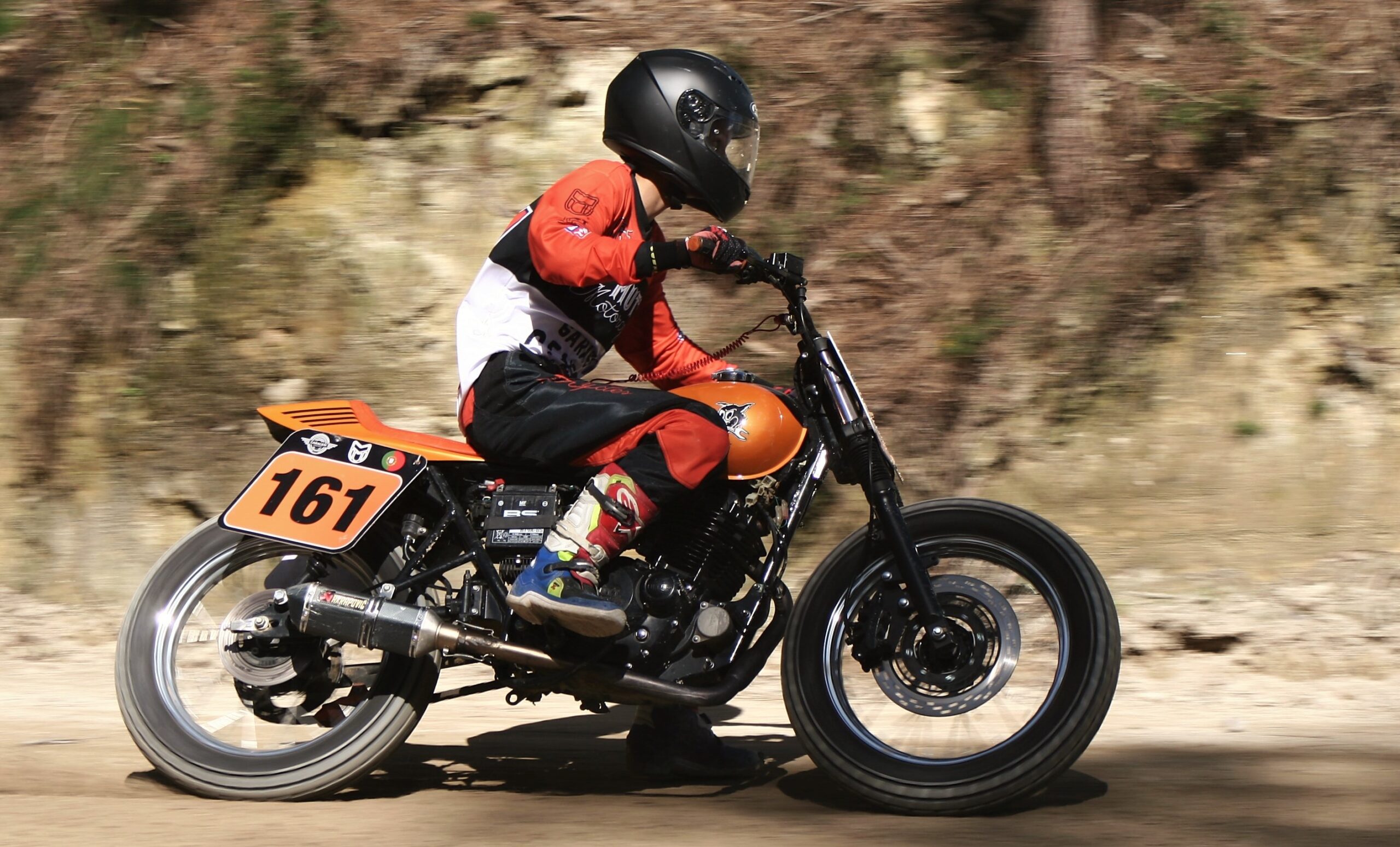 Flat Track, Barcelos: Mutt Motorcycles conquista quinto lugar na ronda de abertura