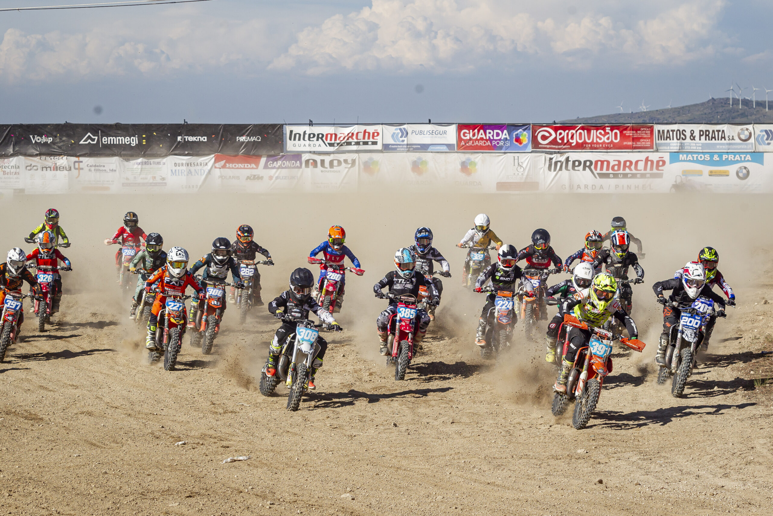 Vídeo CN Motocross: Assista em direto à prova de Fernão Joanes