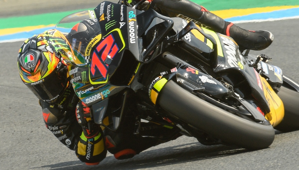 MotoGP: Bezzecchi como Bastianini a fazer a ‘vida negra’ a Bagnaia