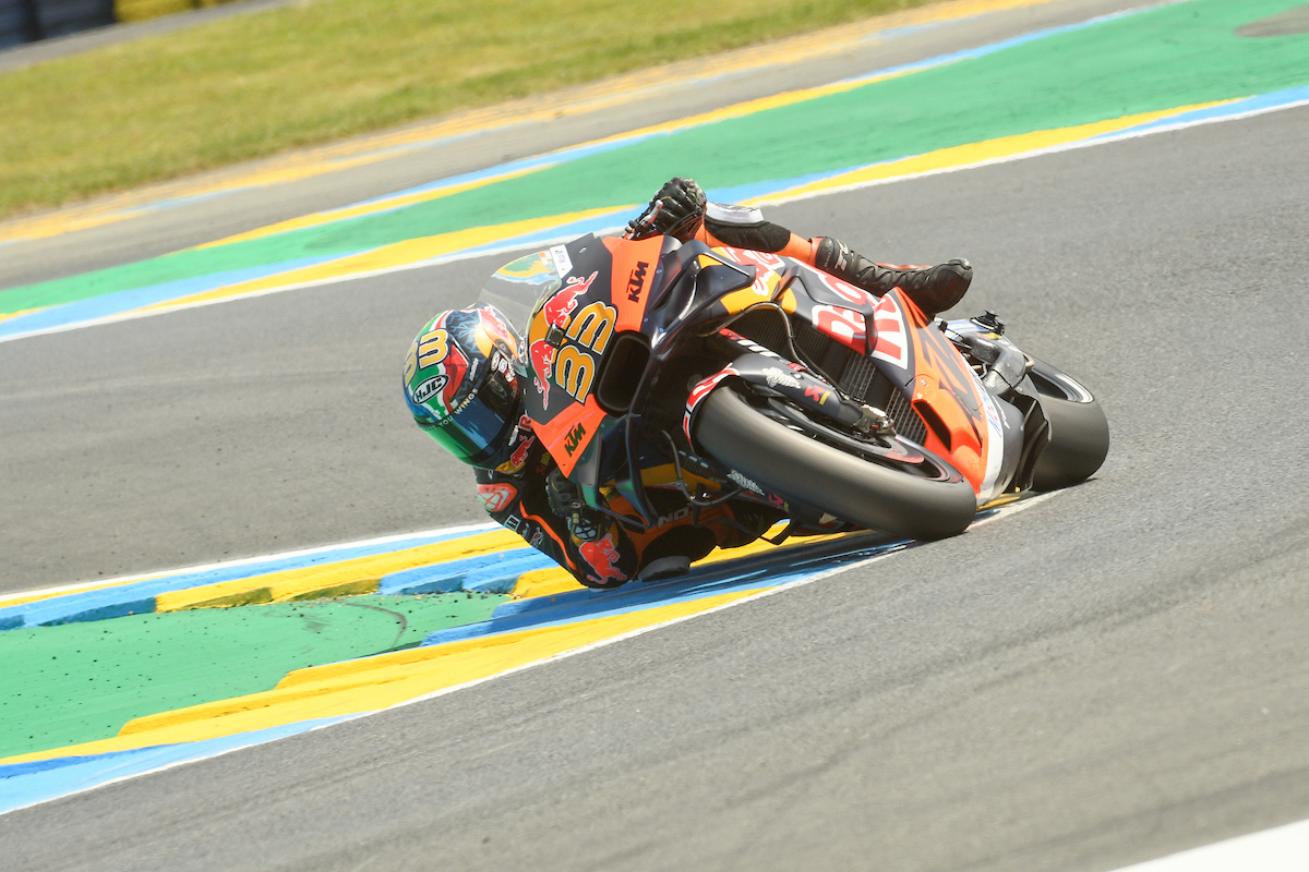 MotoGP, Brad Binder, 2º.: “Não toquei no Luca, o arranque é um ponto forte da KTM”