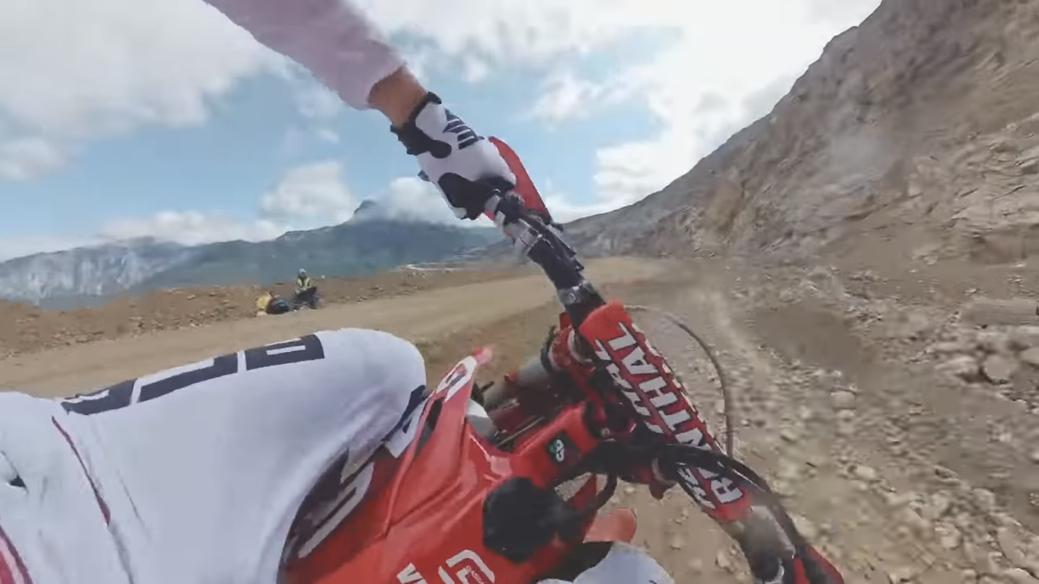 Vídeo Erzbergrodeo: “Onboard” com o vencedor do prólogo, Andrea Verona!