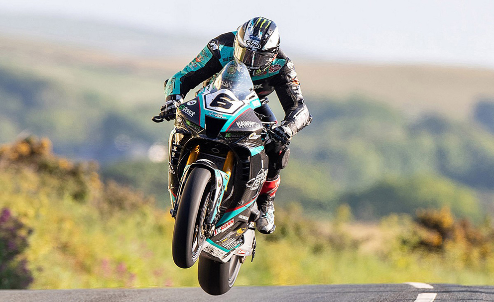 Michael Dunlop venceu hoje a corrida de Superbikes na Ilha de Man igualando recorde de McGuiness