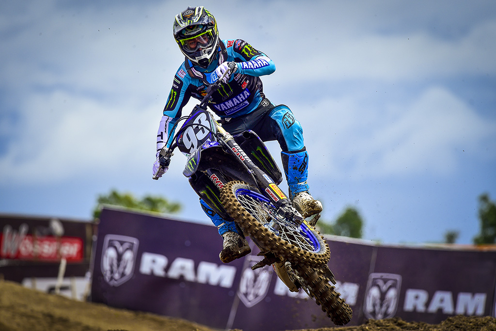 MX2, Indonésia: Jago Geerts faz barba e cabelo em Lombok