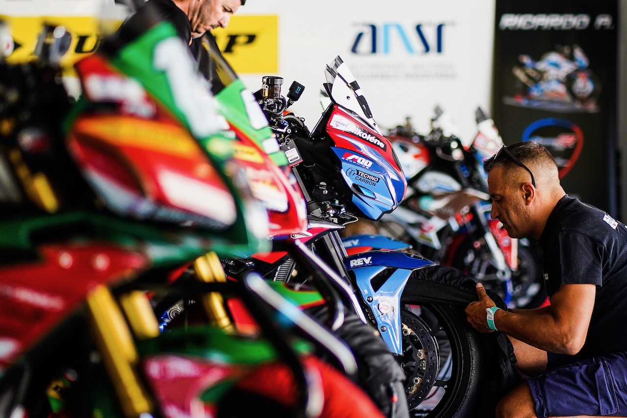 Troféu Naked Bikes – Resultados da Prova do CNV realizada a 8 e 9 Julho no AIA