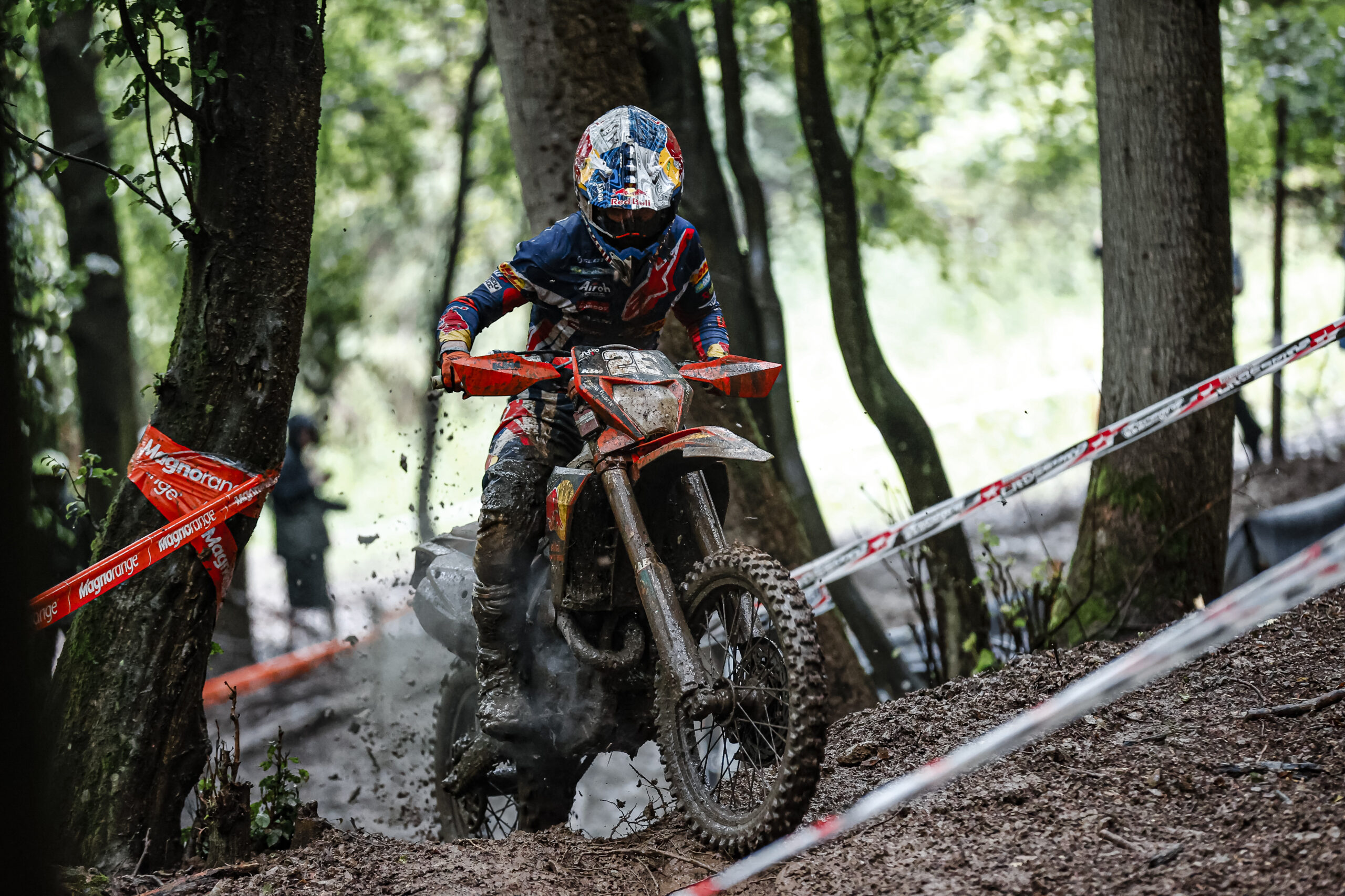EnduroGP, Josep Garcia (2º / E1): “Domingo acordei a sentir-me péssimo e com dores”