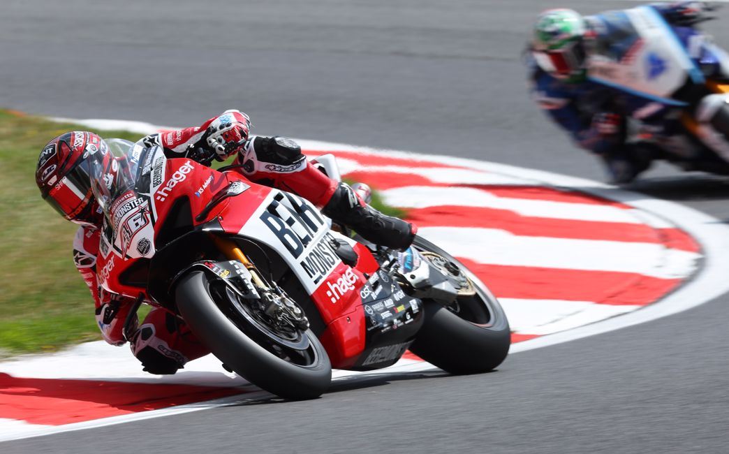 BSB, Corrida 2: Bridewell vence pela primeira vez em Brands Hatch