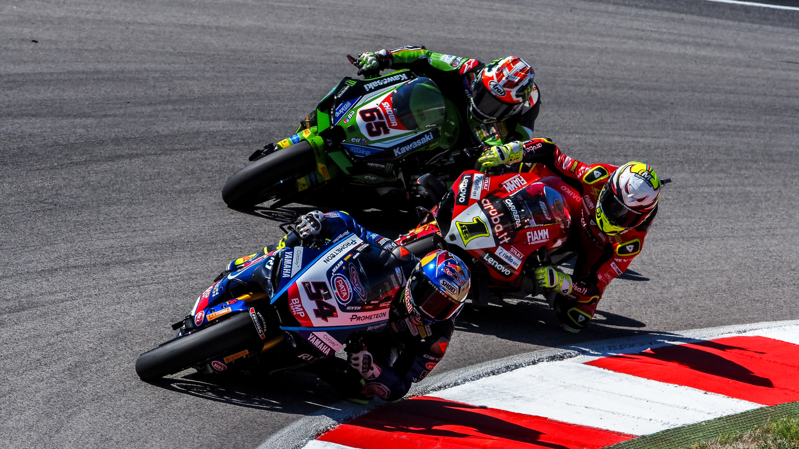 WSBK, Portimão, Corrida: Bautista implacável, título de fabricantes para a Ducati