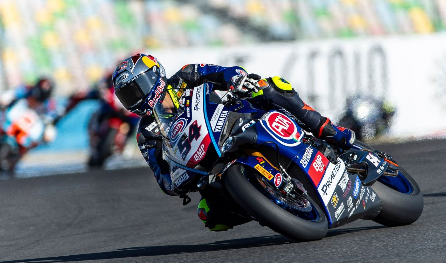 WSBK, França, corrida 1: Vitória de Razgatlioglu, Ducati em ziguezague