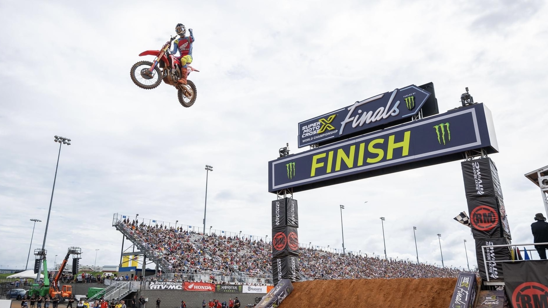 SuperMotocross 450, Charlotte: Chase Sexton vence na estreia de um novo campeonato