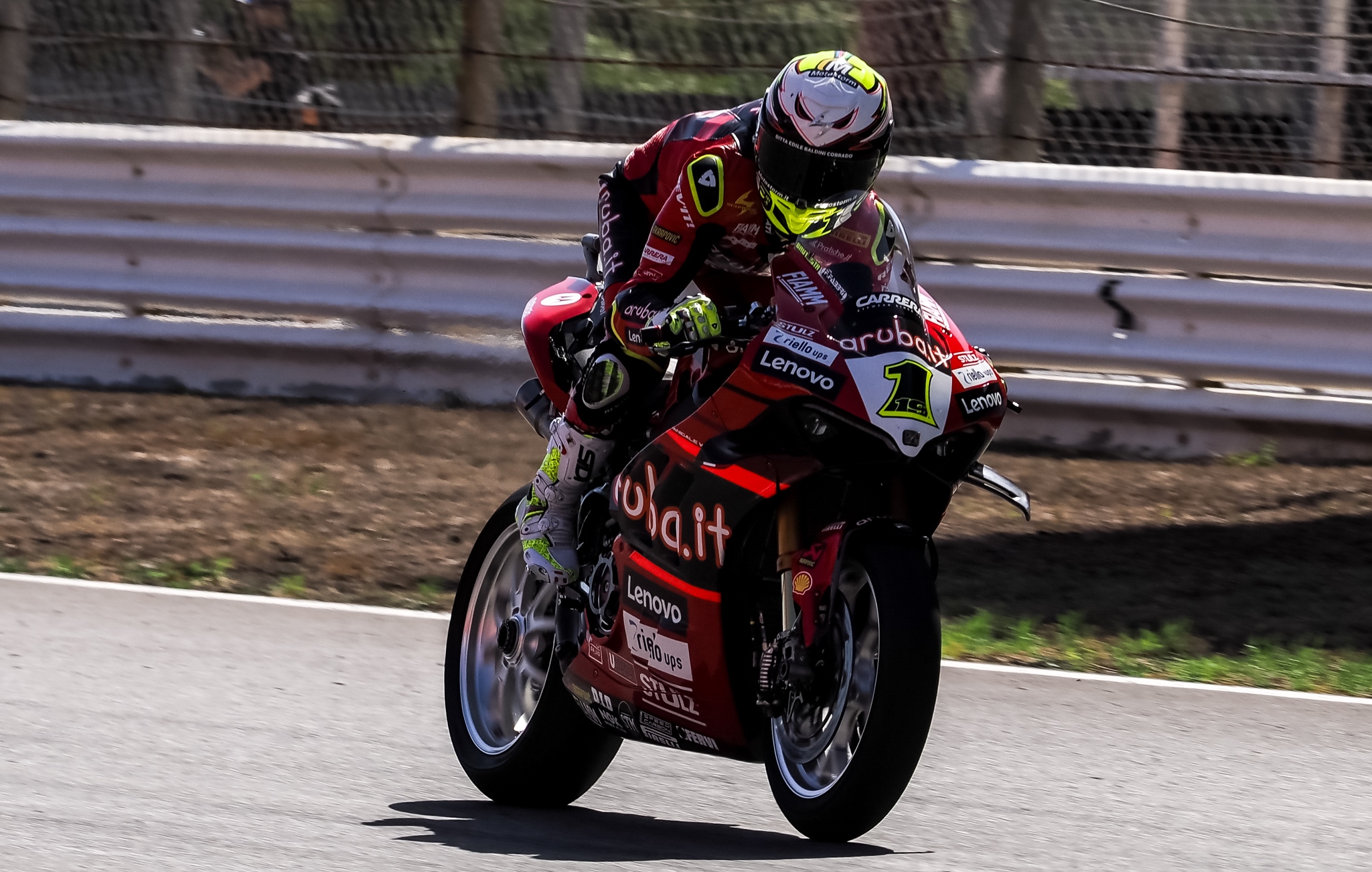 WSBK, Portimão, Corrida 2: Bautista vence Toprak num duelo emocionante, Rinaldi 3º