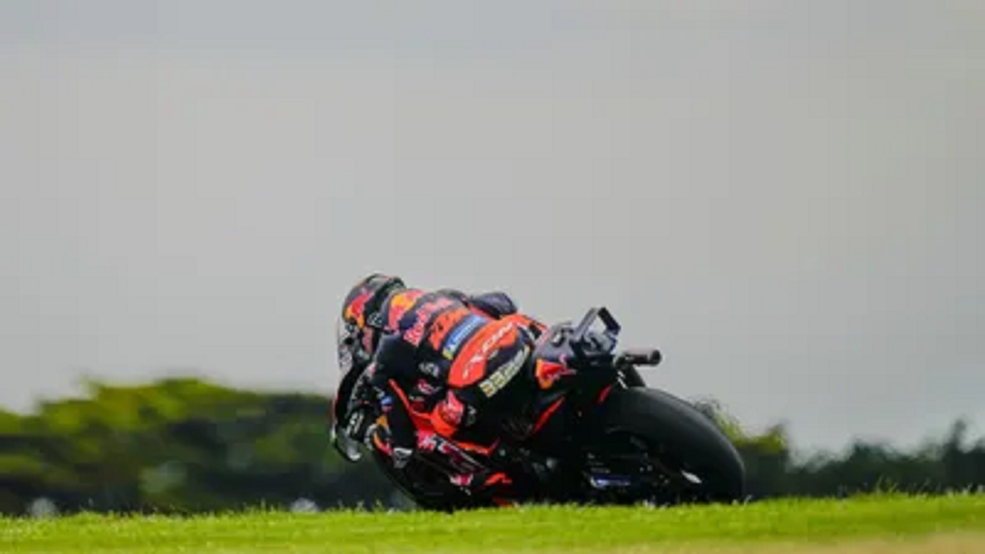 MotoGP, Brad Binder (1.º): “Os pontos de partida da moto este ano são muito melhores”