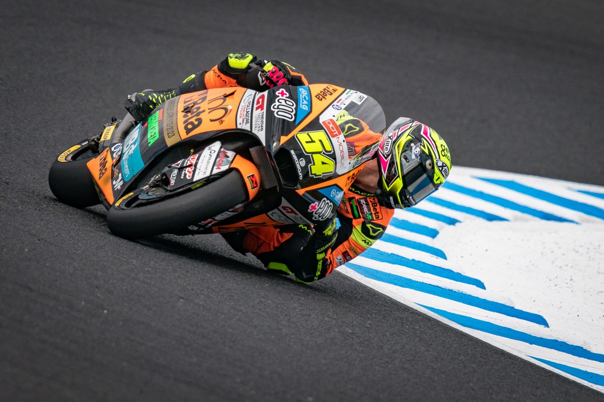 Moto2, Austrália, T2: Fermín Aldeguer domina primeiro dia