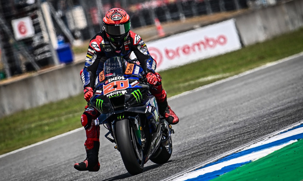 MotoGP, Tailândia, Warm Up: Quartararo bate Bagnaia por dois milésimos antes da corrida
