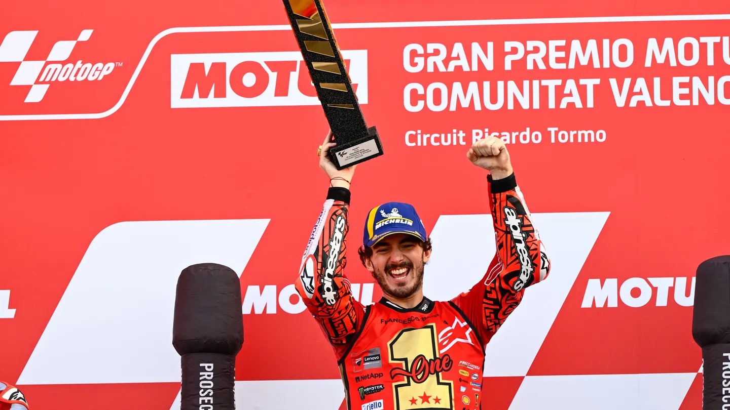MotoGP, Francesco Bagnaia (1.º/campeão): “Melhor do que isto é impossível”