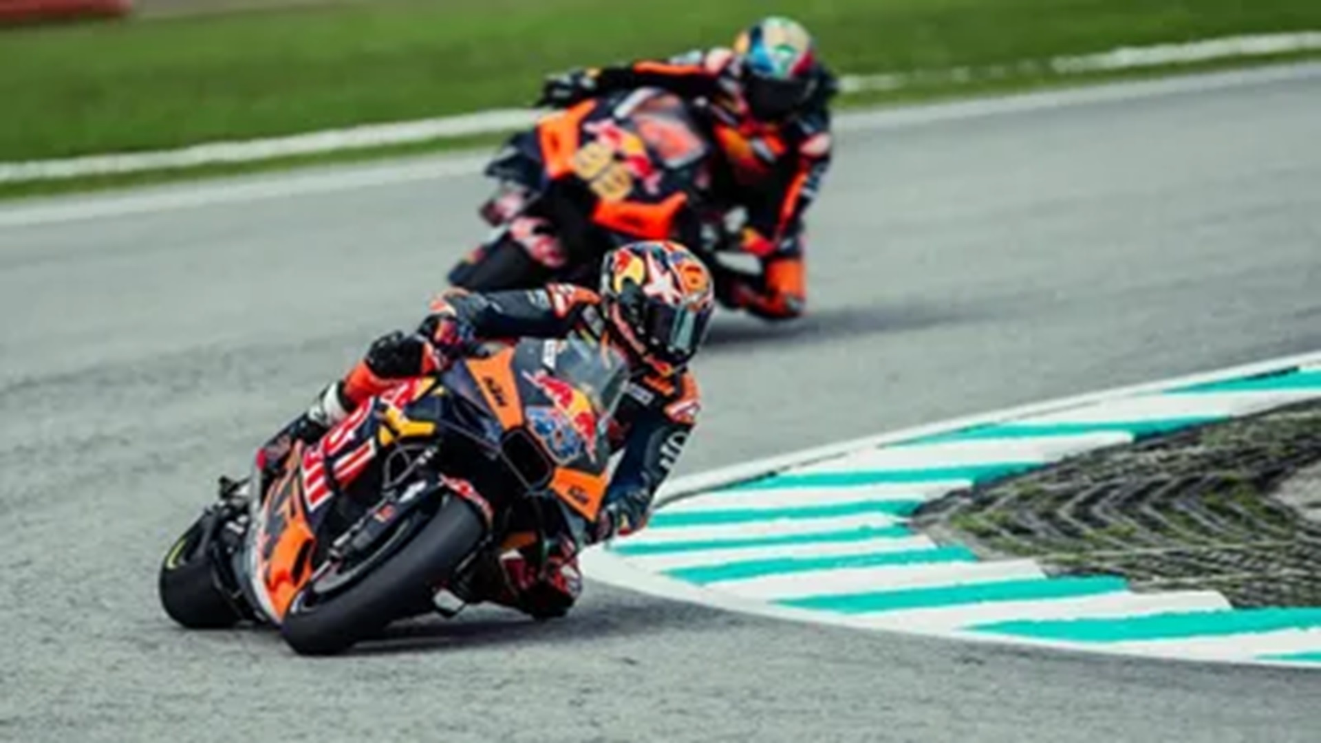 MotoGP, Pilotos da KTM satisfeitos com a moto em Sepang