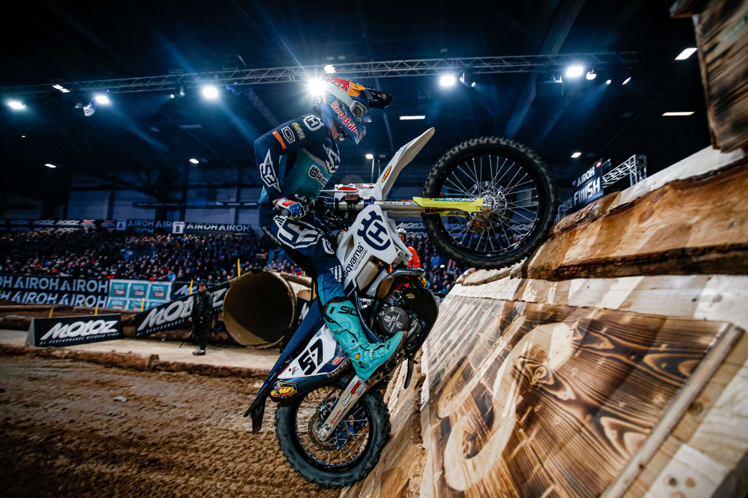 Vídeo Mundial SuperEnduro, Alemanha: Bolt vence lesionado, Vieira 9.º