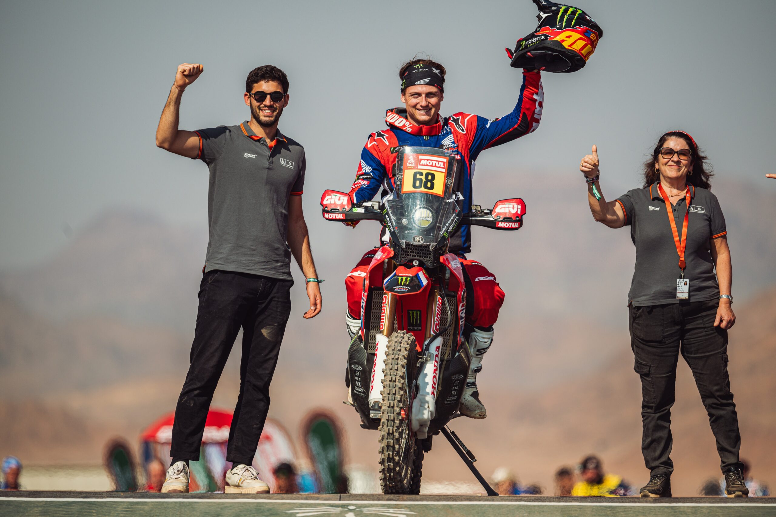 Dakar, Tosha Schareina (DNF): “Estou irritado por deixar o Dakar assim”