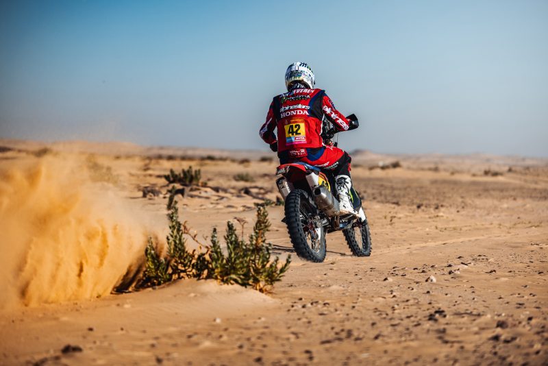 Dakar, Etapa 4, Adrien Van Beveren (5.º): “O objetivo era recuperar na classificação geral”