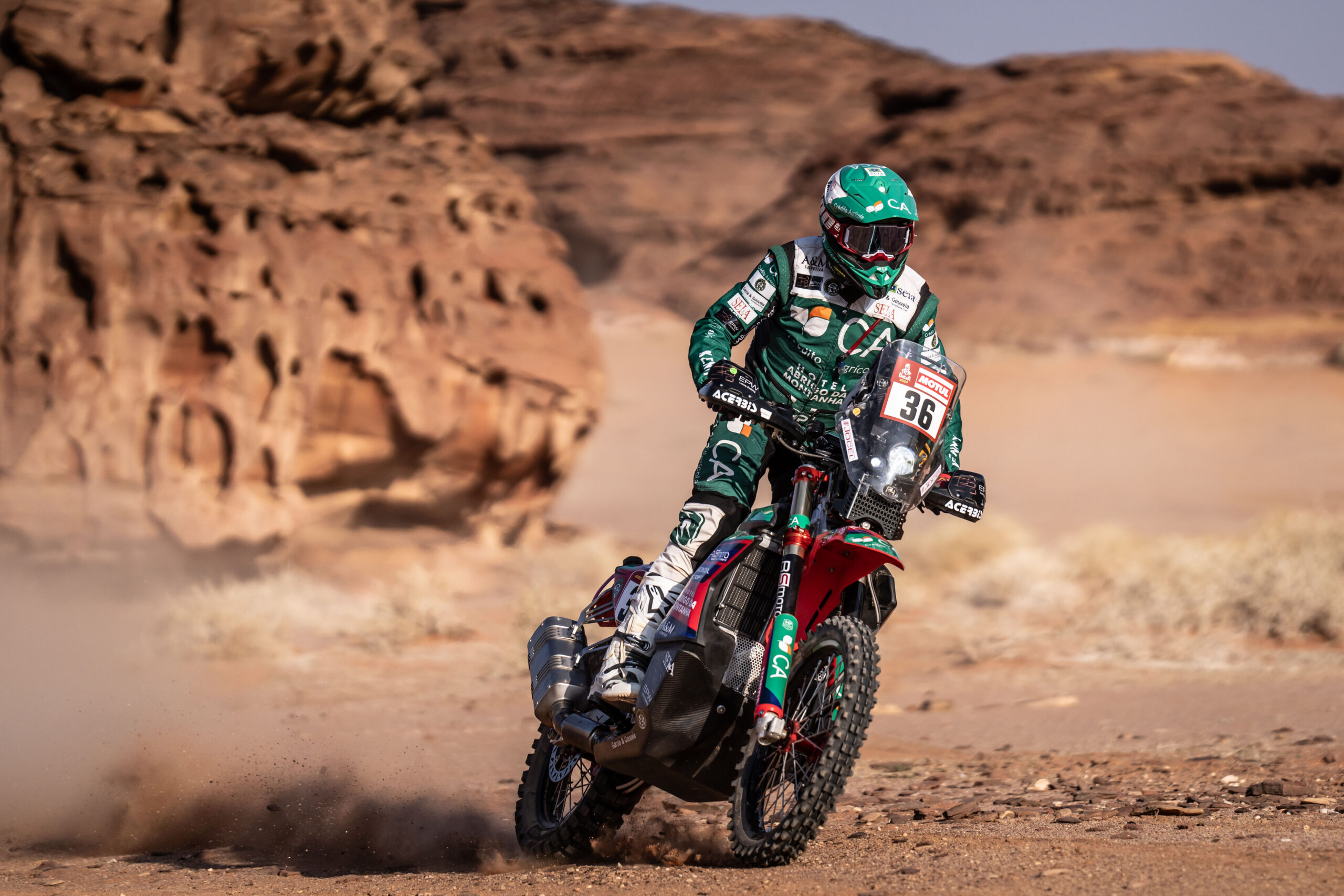 Dakar, Etapa 1, Mário Patrão (43.º): “Estou a adaptar-me à Honda com cautela”