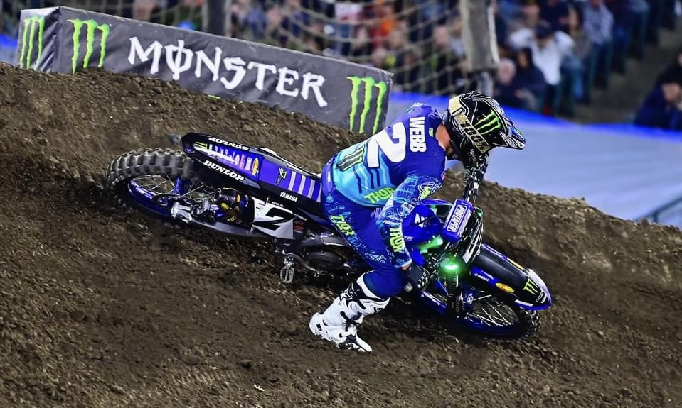 Vídeo AMA Supercross 450, Anaheim II: Webb é o quarto vencedor diferente do ano!