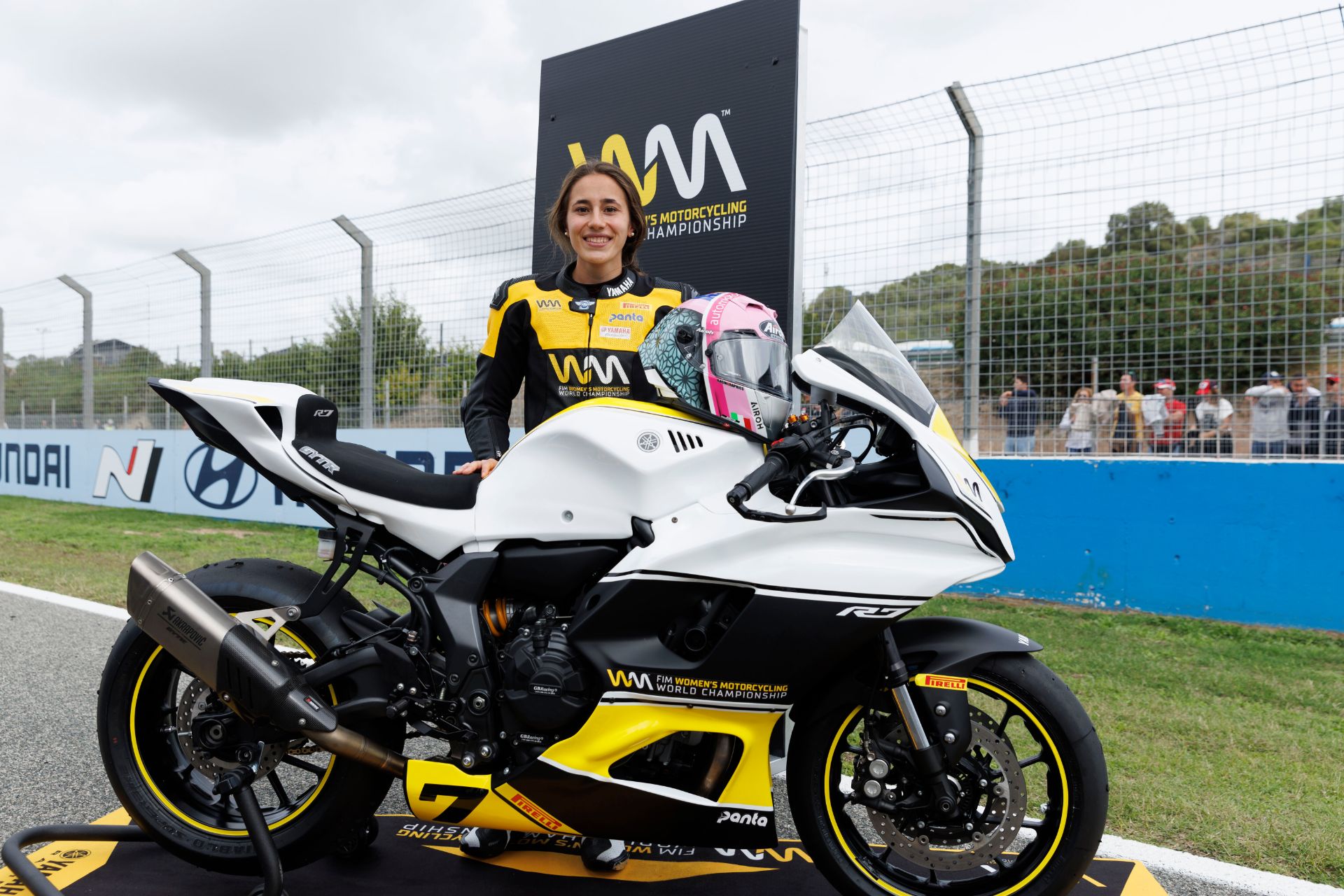 WSBK: Beatriz Neila e Pata Yamaha no Campeonato do Mundo Feminino