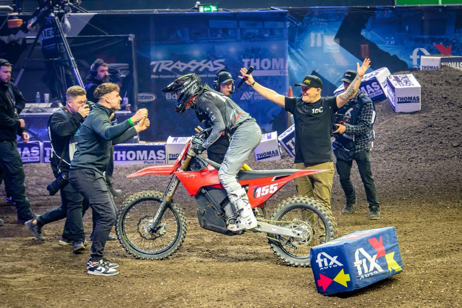 ArenacrossUK: Jack Brunell e a elétrica Stark Varg são campeões britânicos