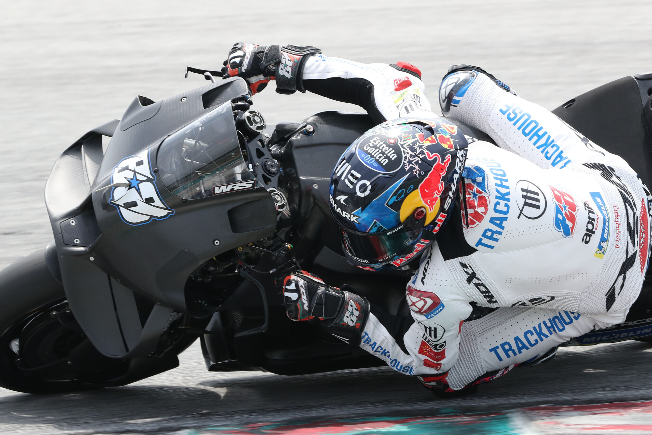 MotoGP: Davide Brivio e o plano da Trackhouse para dificultar a vida à Ducati  