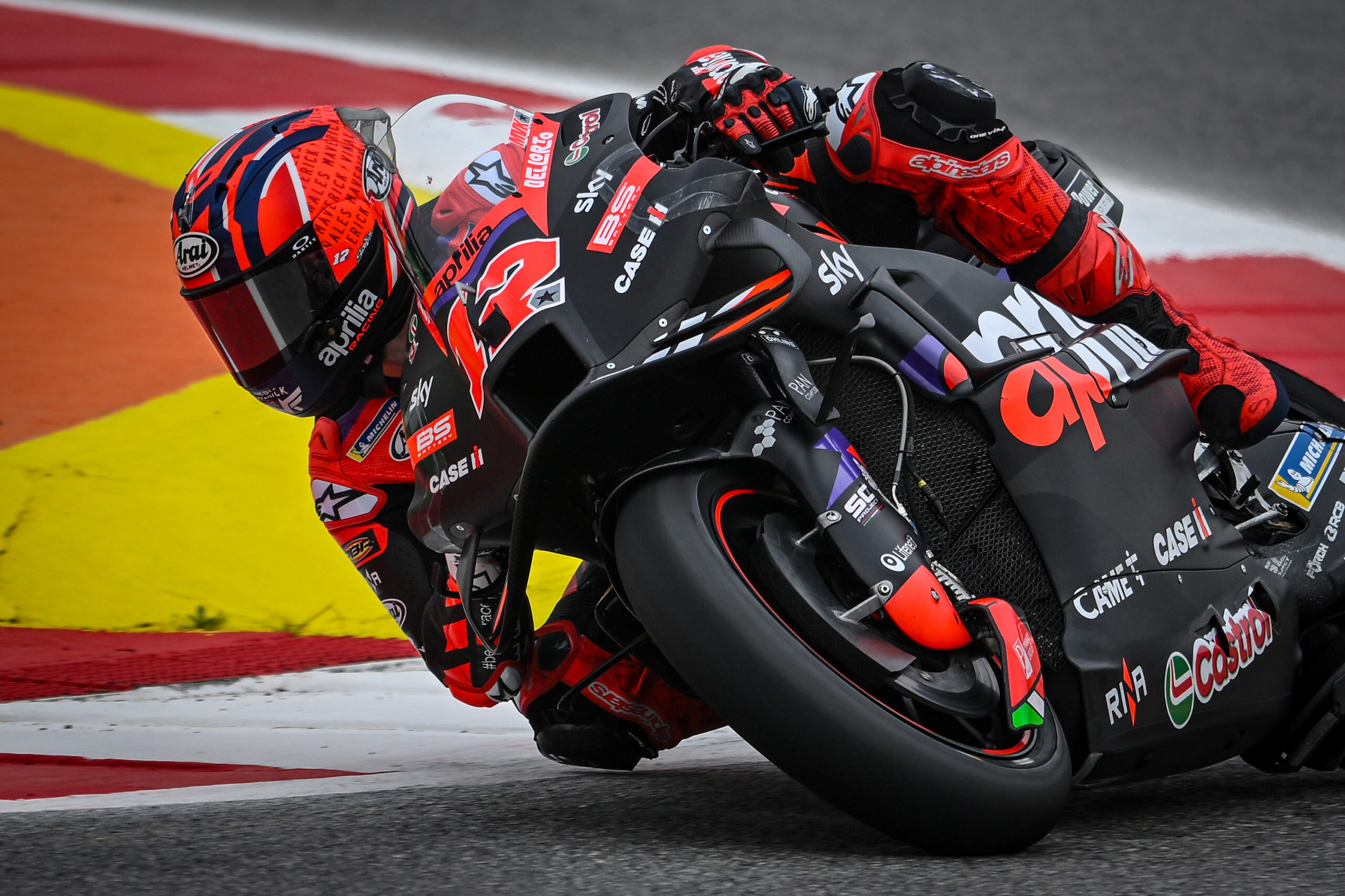 WSBK, Barcelona, Corrida 1: Vitória histórica da BMW para Toprak