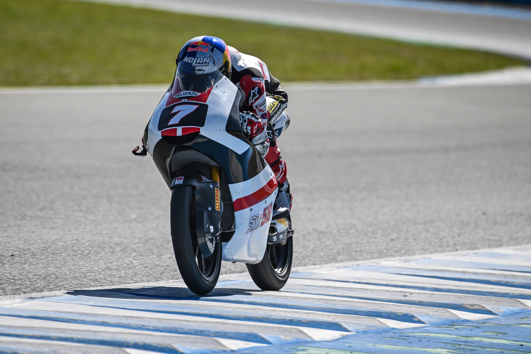 Moto3, Qatar, Q1: Farioli, Piqueras, Lunetta e Furusato avançam para a Q2