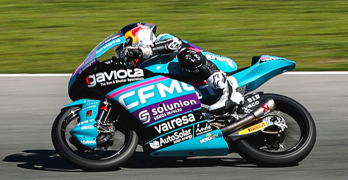 Moto3, Qatar, Corrida: David Alonso bate Holgado na última curva